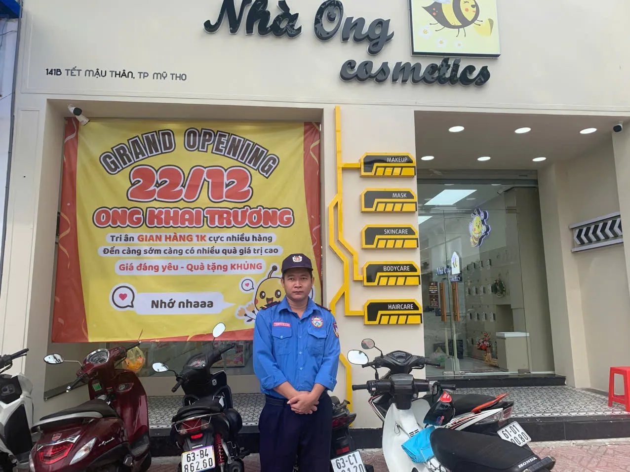 bảo vệ giữ xe 